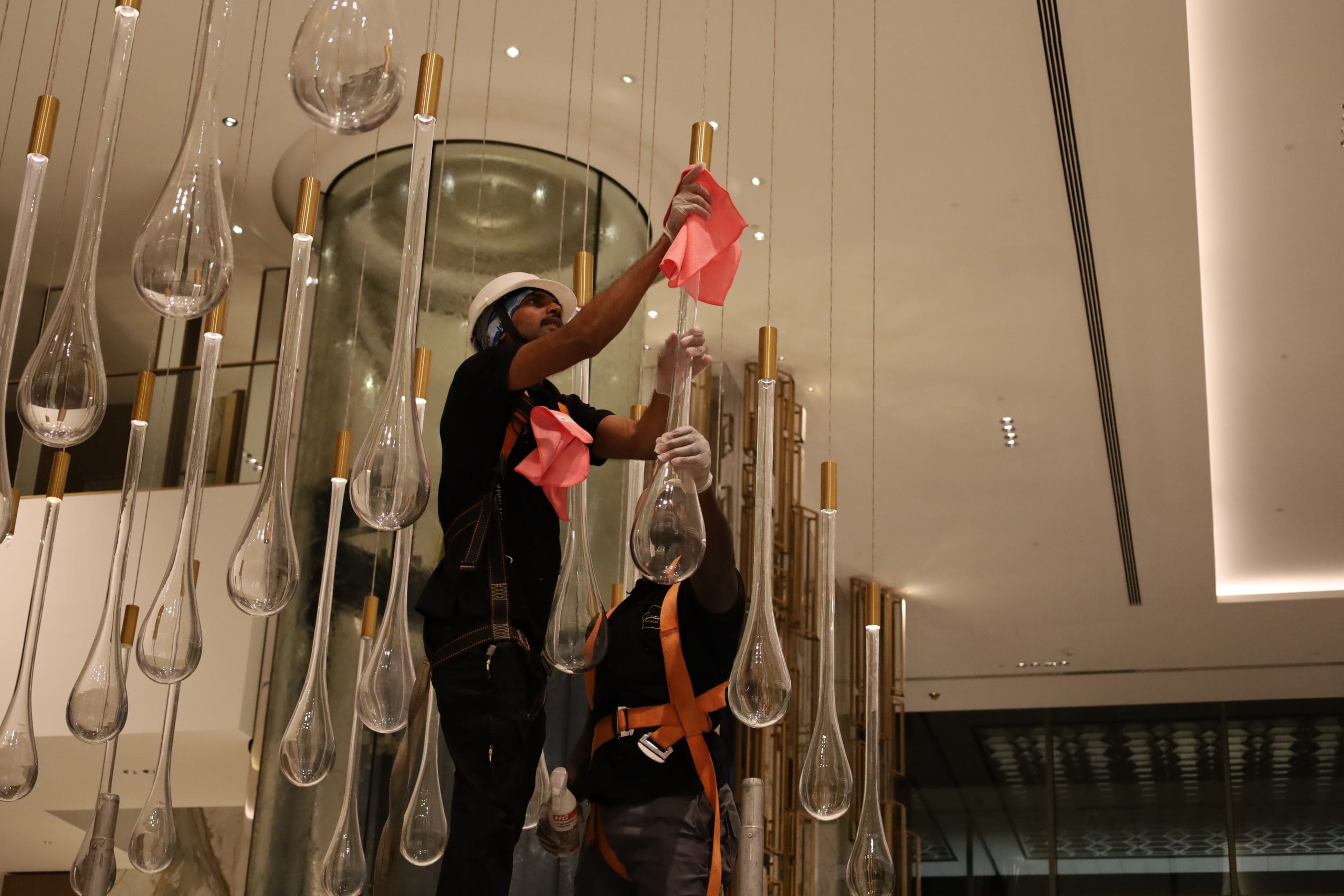 How Cleaning Companies Manage High-Traffic Public Spaces